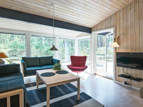 Four-bedroom Holiday Home In Nex� 2