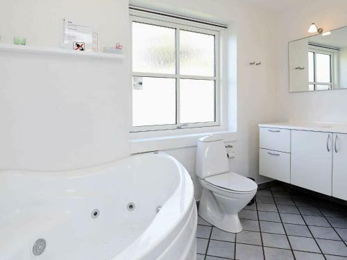 Four-bedroom Holiday Home In Hanstholm 1
