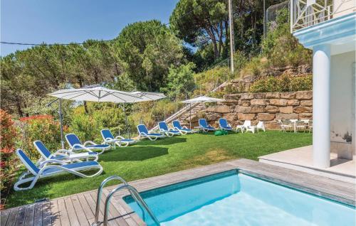 Six-bedroom Holiday Home Cabrils With Sea View 05
