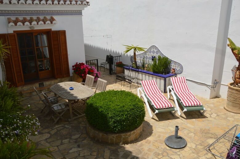 Casa Roble B&B