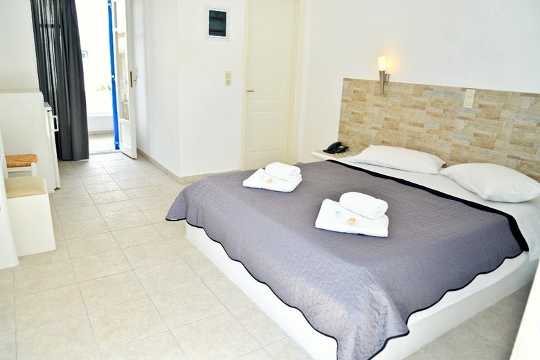 Hotel Glaronisia