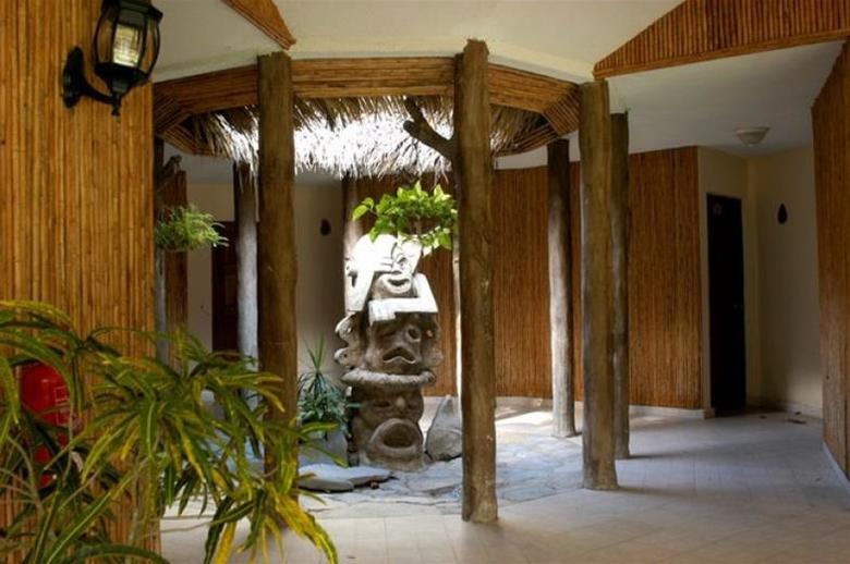 Hotel Los Caneyes