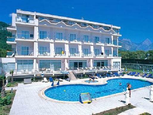 Hotel La Perla Resort