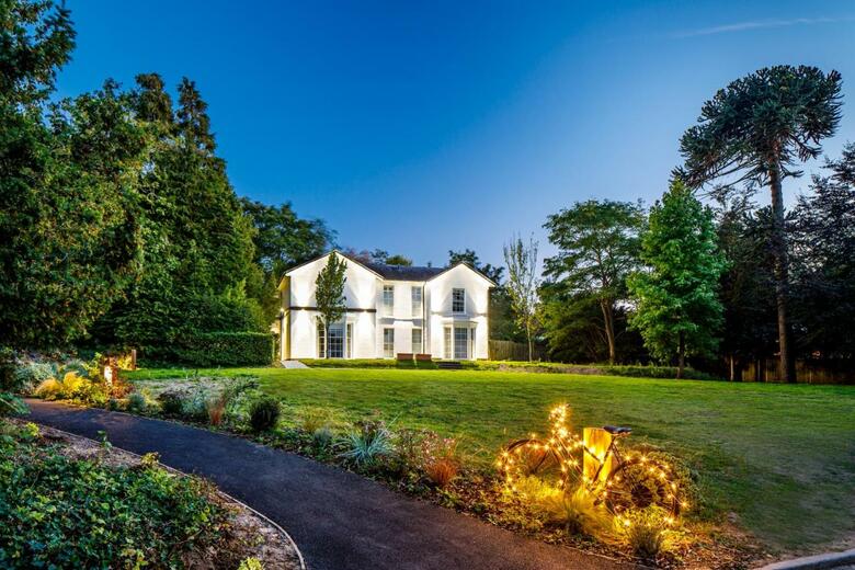 Hotel Hawkwell House