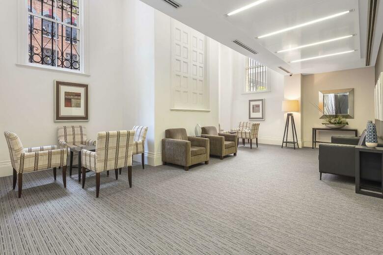 Hotel Oaks Charlotte Towers