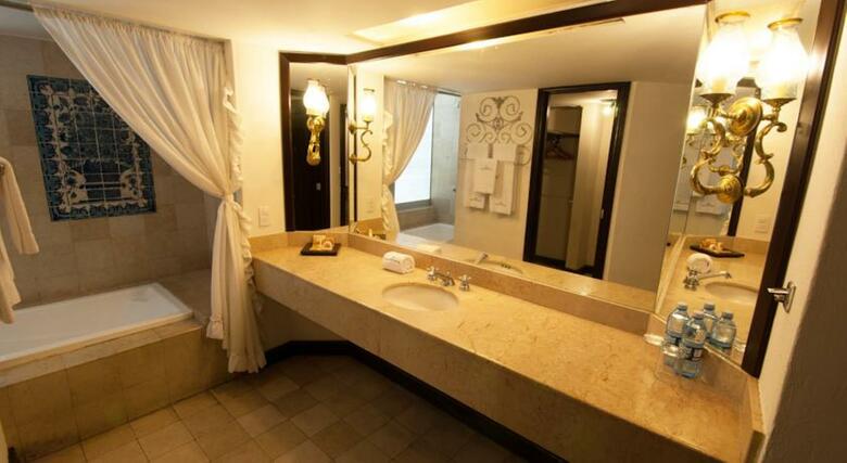 Country Hotel&suites