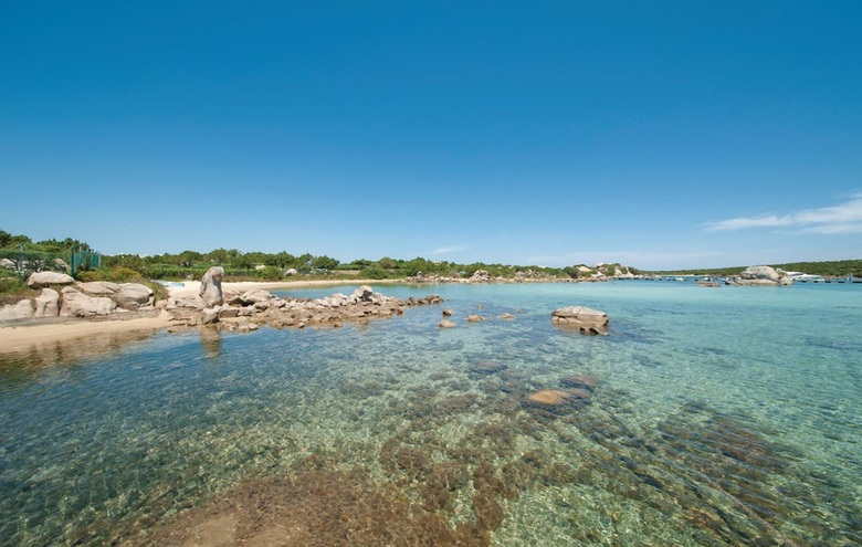Apartamentos Villaggio Baia De Bahas � Suites