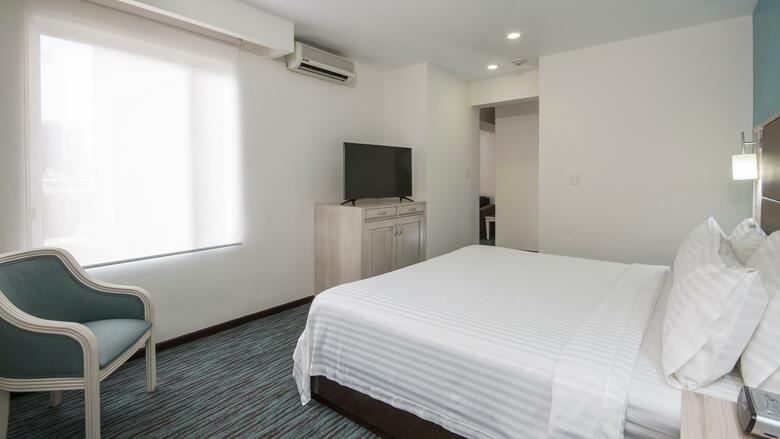 Holiday Inn Hotel & Suites Zona Rosa