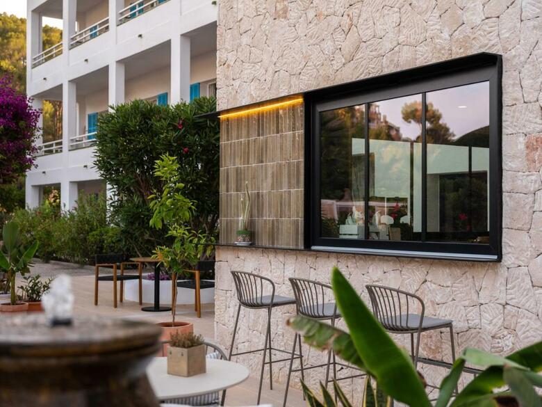 Bella Colina Vintage Hotel 1953