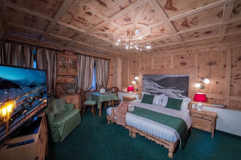 Hotel Alpina