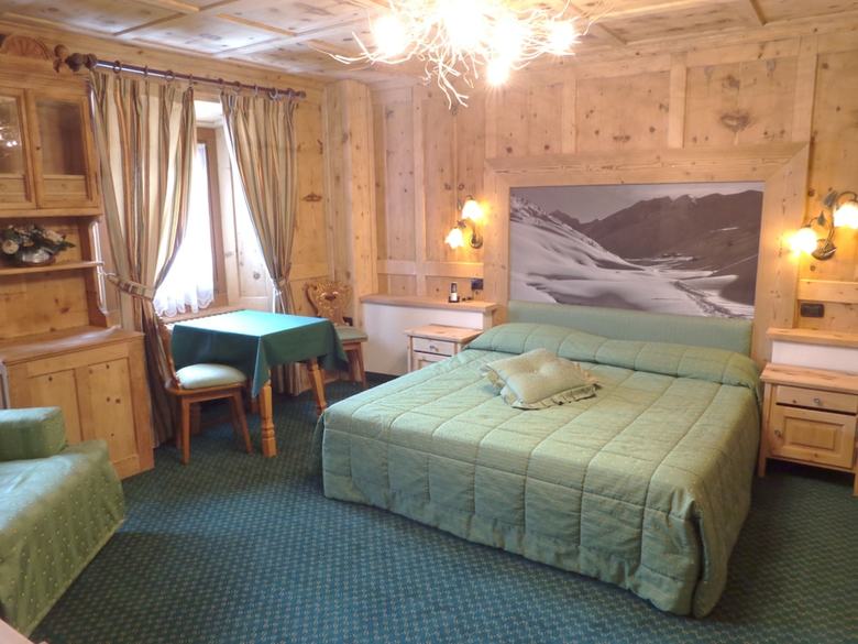 Hotel Alpina