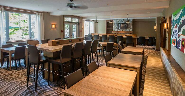 Hotel Holiday Inn Express And Suites Tremblant
