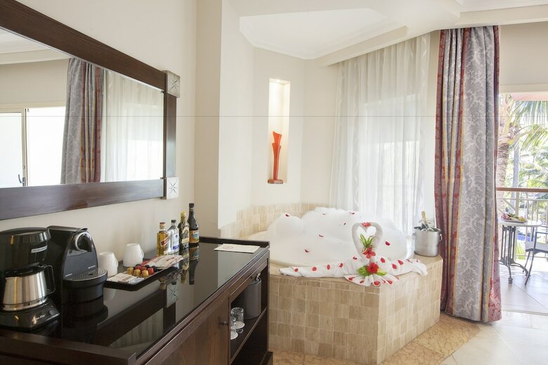 Hotel Majestic Elegance Punta Cana - Luxury All Inclusive