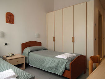 Apartamento Opera Don Calabria Casa Per Ferie