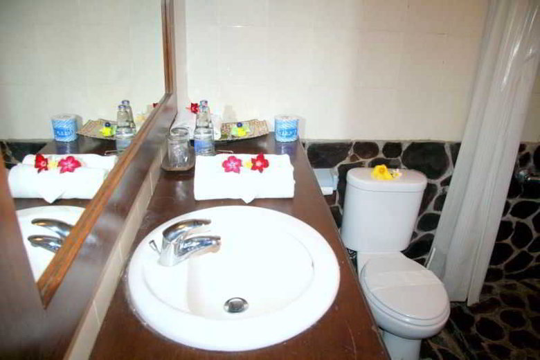 Hotel Adi Rama Beach
