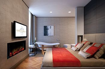 Bed & Breakfast San Carlo Suite