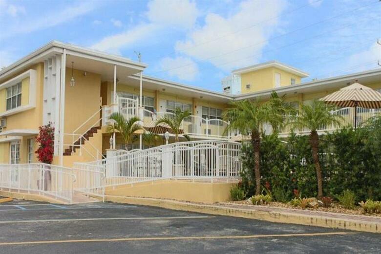 Beach Place Hotel