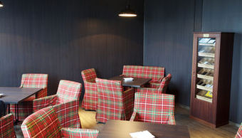 Zowar International Hotel