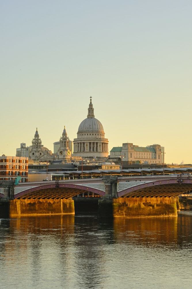 Amba Hotel Charing Cross