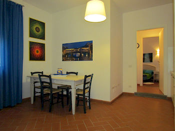 Florence Apartments Tuscan Feeling
