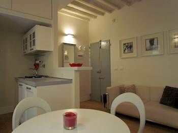 Florence Apartments Tuscan Feeling