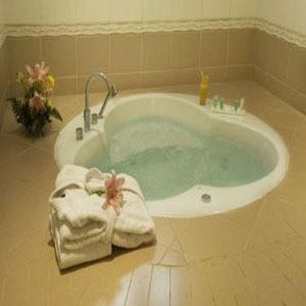 Avari Hotel Apartments