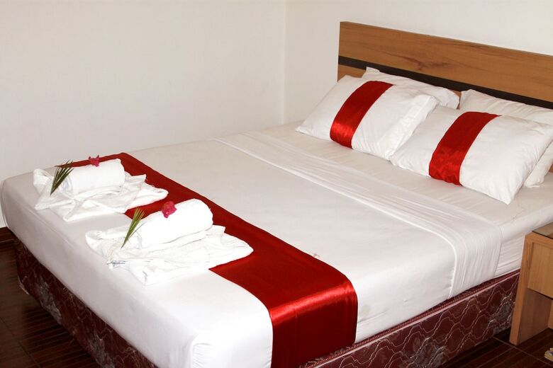 Paradise Hotel