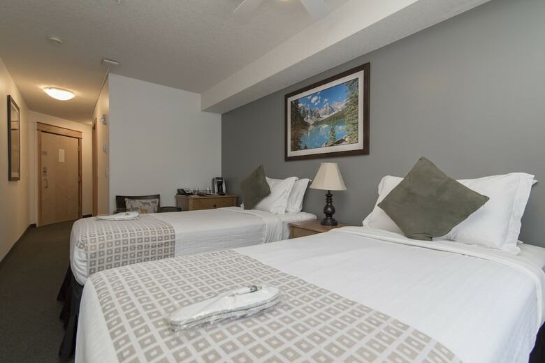 Hotel Windtower Lodge And Suites