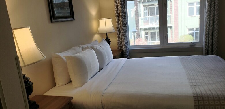 Hotel Windtower Lodge And Suites