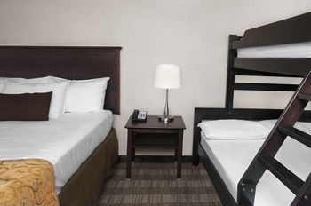 Hotel Skyline Inn