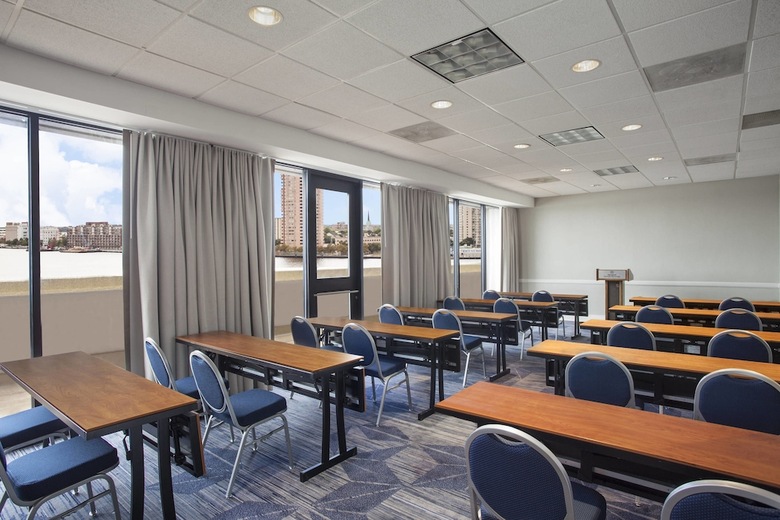Hotel Sheraton Norfolk Waterside