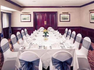 Hotel Mercure Livingston