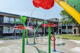 Hotel Holiday Inn Montreal Airport