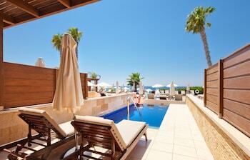 Hotel Alexander The Great Beach