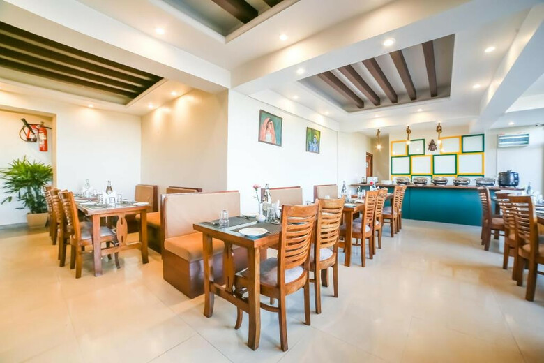 Hotel Summit Naldehra Grand Resort & Spa