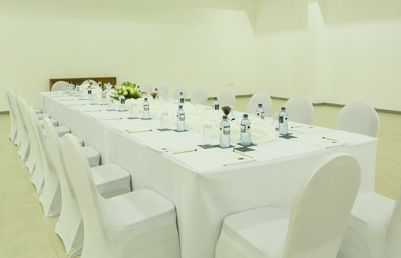 Hotel Aliya Resort & Spa