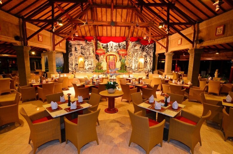 Hotel Inna Sindhu Beach