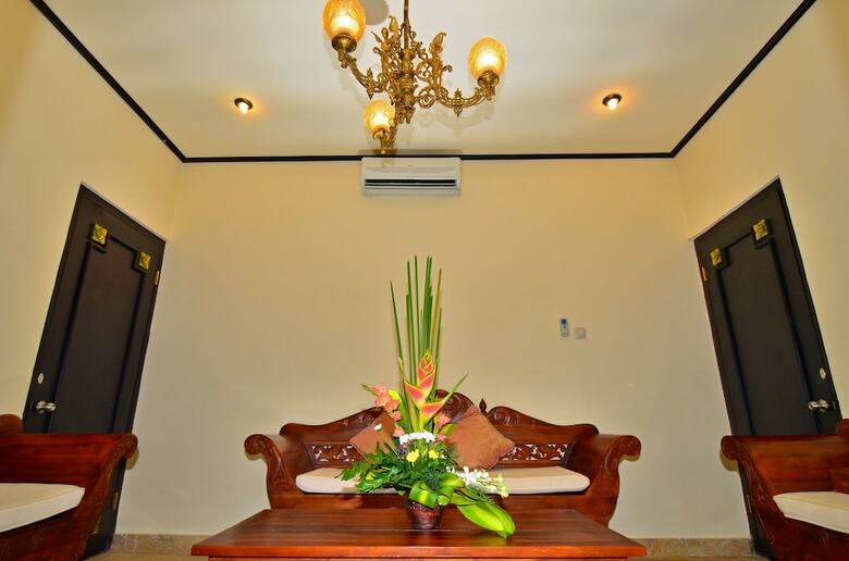 Hotel Inna Sindhu Beach