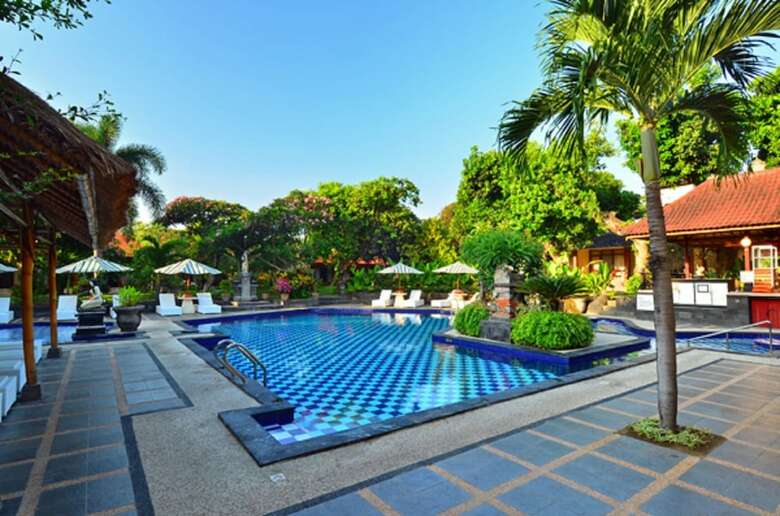 Hotel Inna Sindhu Beach
