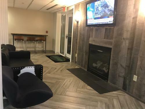 Hotel Cresthill Suites Albany