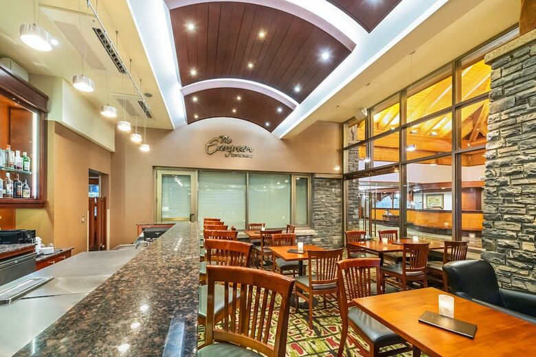Hotel Delta Banff Royal Canadian Lodge