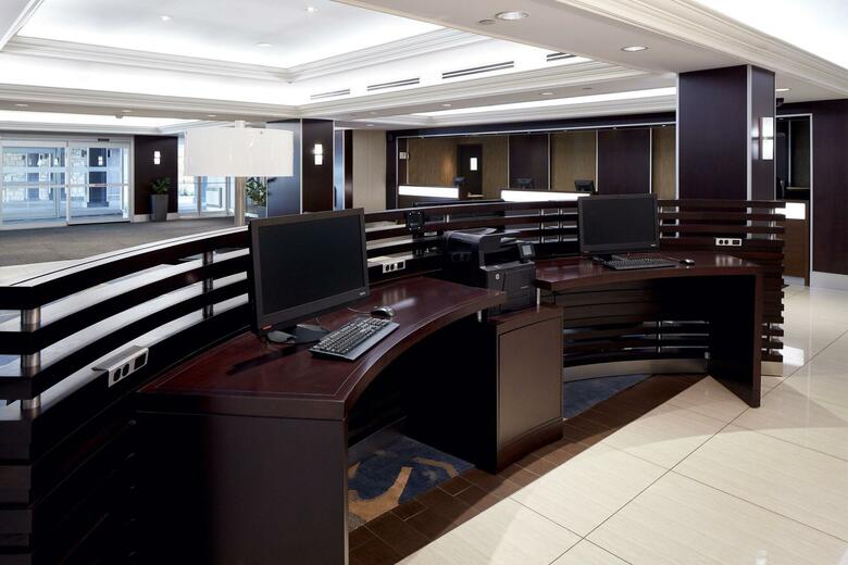 Hotel Sheraton Montreal Airport