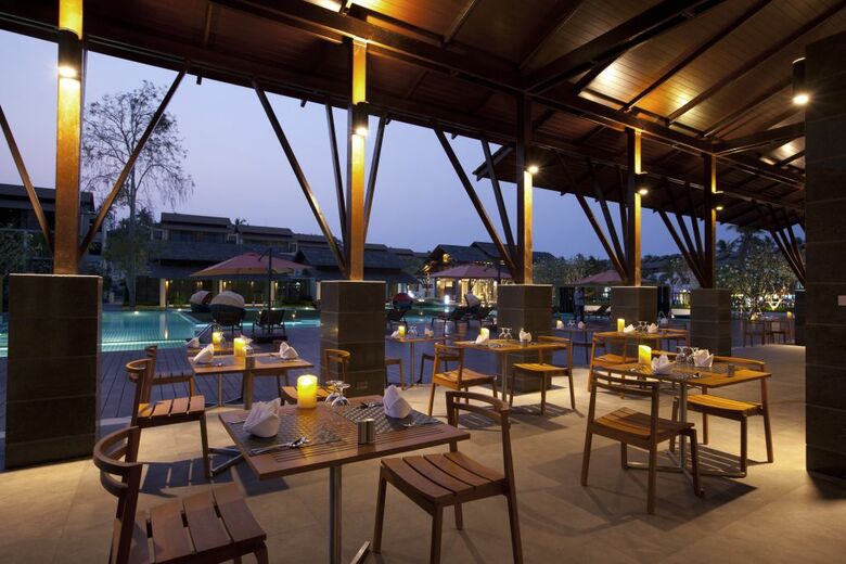 Hotel Bay Water Resort By The Unique Collection