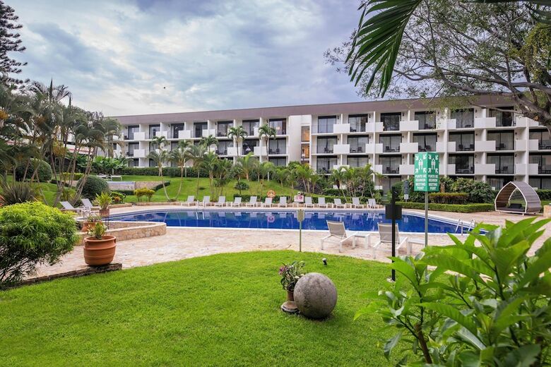 Best Western Irazu Hotel & Casino