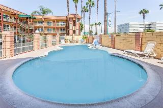 Hotel Super 8 Anaheim Disneyland Drive