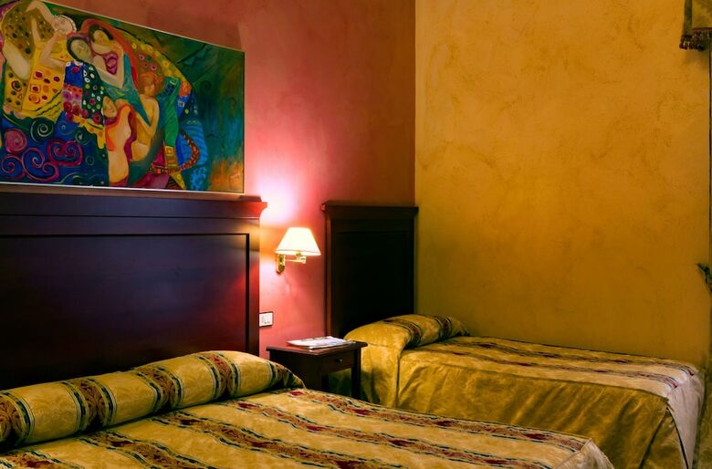 Hotel Joli