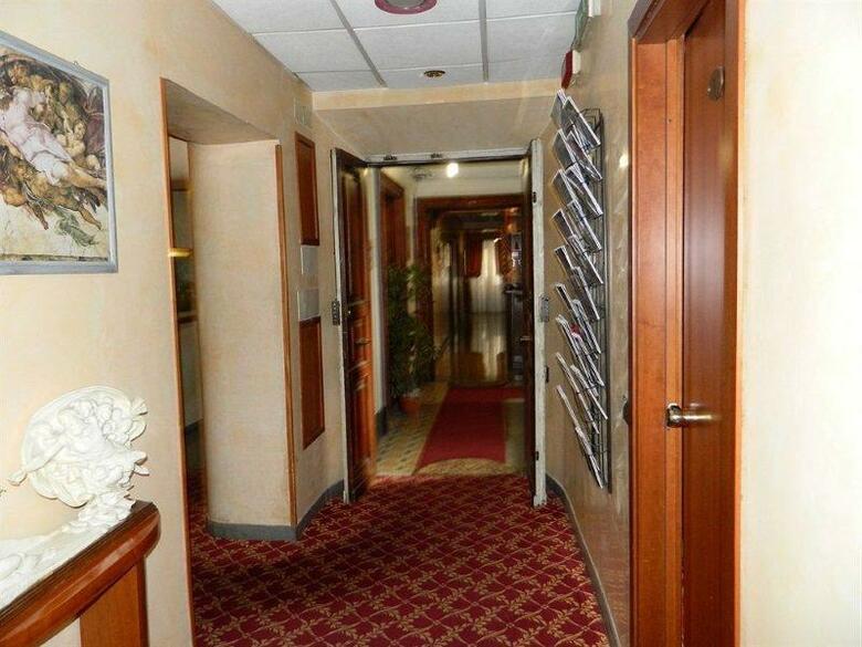 Hotel Buonarroti Home