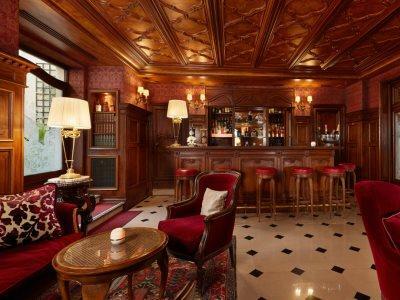Regina Hotel