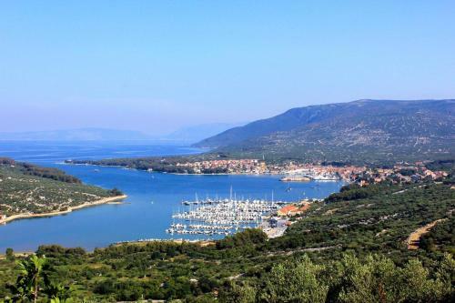 Hostal Apartments By The Sea Cres - 7875
