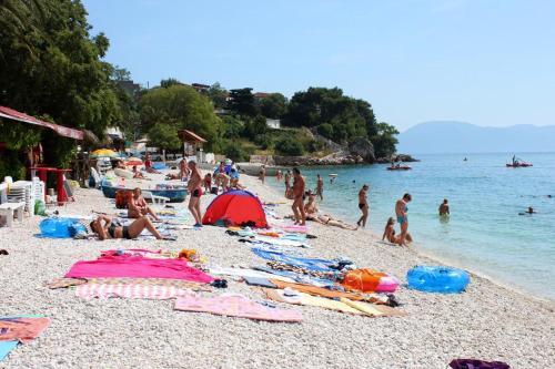 Apartment Gradac 6820b